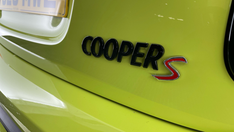 MINI Convertible 2.0 Cooper S Exclusive 2dr Auto Petrol Convertible